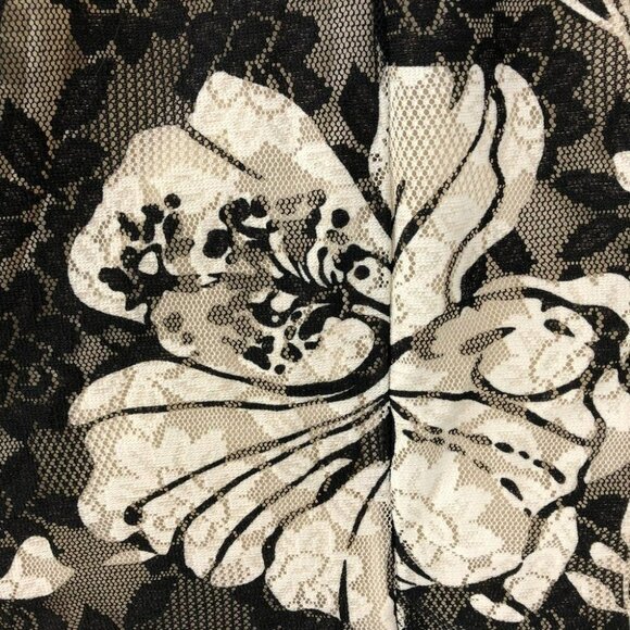 Black Creme floral lace overlay vneck  shift dress - Picture 10 of 14